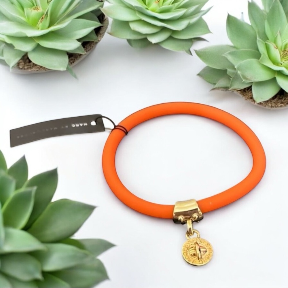 MARC BY MARC JACOBS - Miansai Orange and Gold Bracelet with Charm